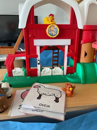 Granja de Juguete con Animales y Figuras