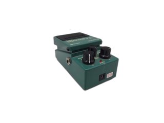 E66256-0 PEDAL MULTIEFECTOS DE GUITARRA BOSS TREMO