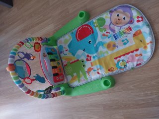 Gimnasio Bebé Fisher-Price Piano Colgantes