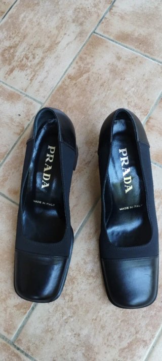 Scarpe eleganti Prada donna nere
