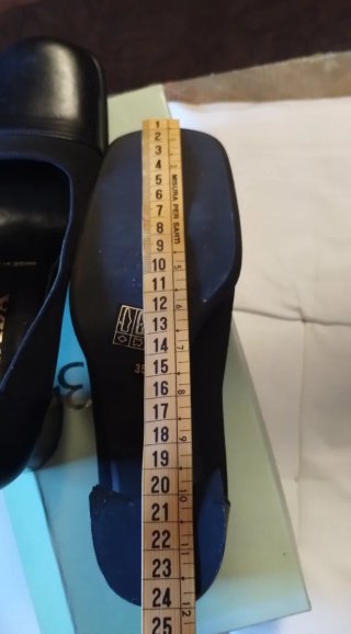 Scarpe eleganti Prada donna nere