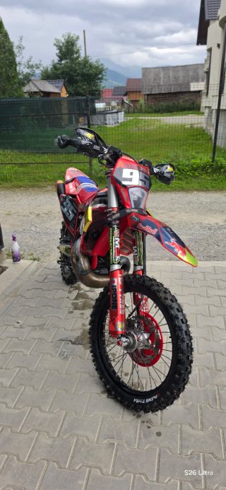 GAS GAS EC 300 GP 2025