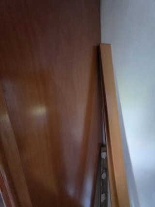 Armario de madera marrón (gratis)
