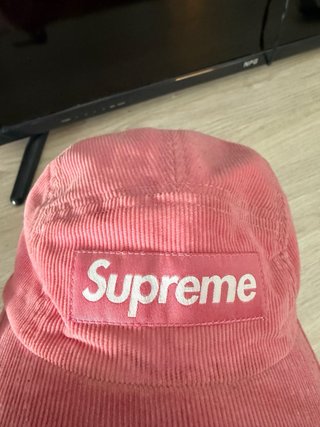 Gorra Supreme Rosa