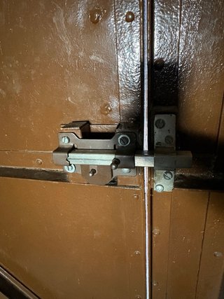 Puerta de hierro Garaje 3,20x3,03 +Puerta Peatonal
