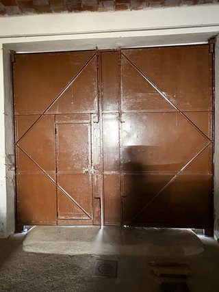 Puerta de hierro Garaje 3,20x3,03 +Puerta Peatonal
