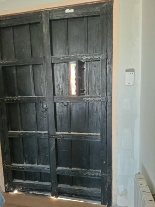 Puerta de Entrada Rústica Madera y Hierro