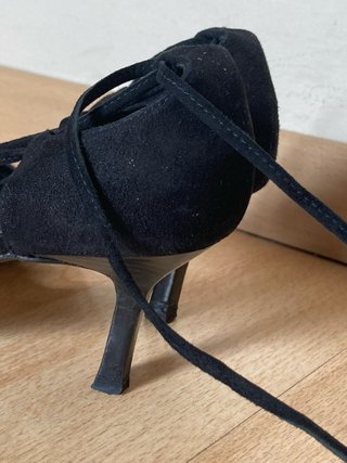 Zapatos de salón ante negro punta fina