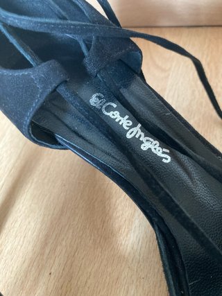 Zapatos de salón ante negro punta fina