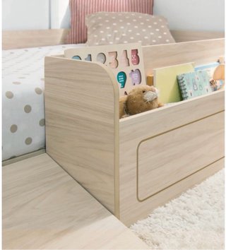 Cama Montessori con juguetero y rampa
