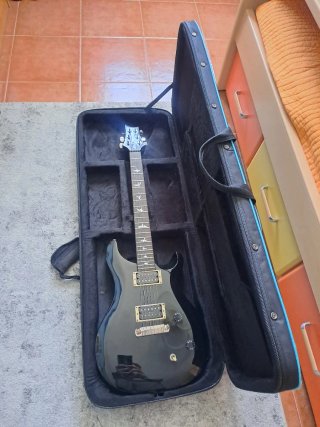 Astuccio per chitarra elettrica