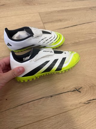Botas Fútbol Adidas Predator Turf Niños