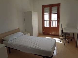 Piso en alquiler ( estudiantes)
