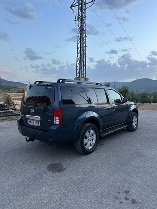 Nissan Pathfinder 2005