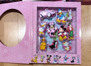 Libro Aventuras con figuras disney