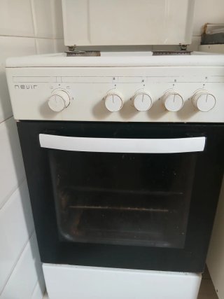 Horno Nevir blanco