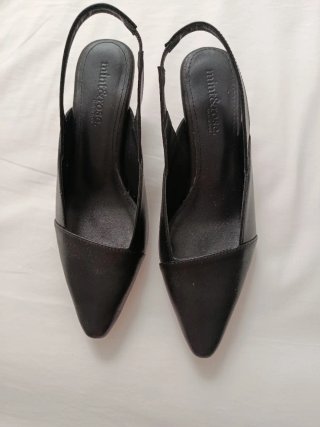 Zapato tacón negro