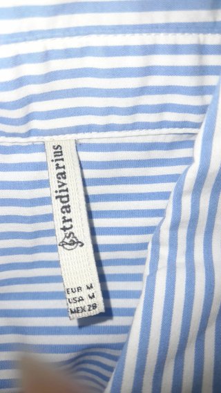 Camisa de rayas azul y blanco