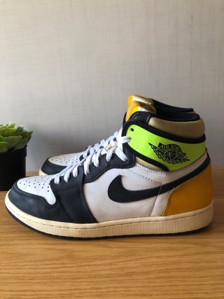 Zapatillas Air Jordan 1 Retro High OG “Volt Gold”