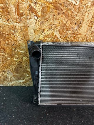 Radiador BMW E90 E91 E92 E93
