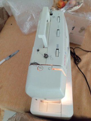 Macchina da cucire Singer Amica 20
