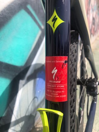 Bicicleta Gravel Specialized Carbono