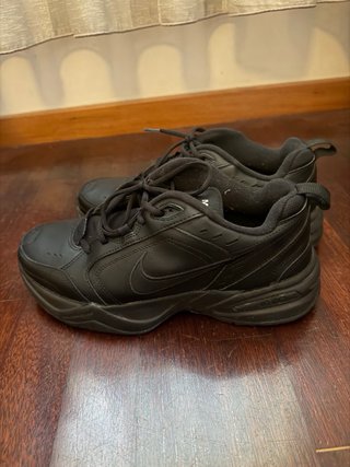 Tênis Nike Air Monarch Preto