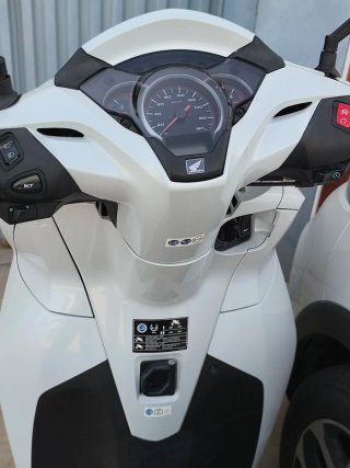 Honda SH 300i