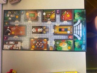 Cluedo Junior: El caso de la tarta desaparecida