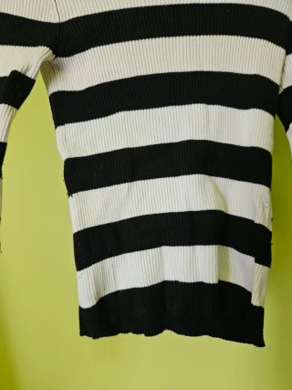 Jersey de rayas blanco y negro