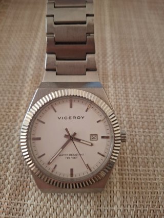 Reloj Viceroy plateado y blanco