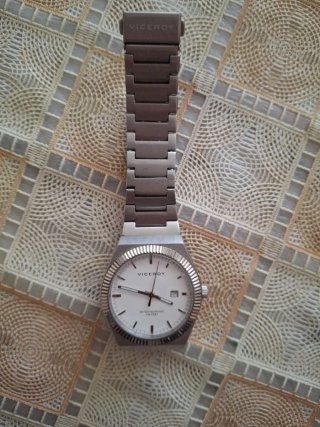 Reloj Viceroy plateado y blanco