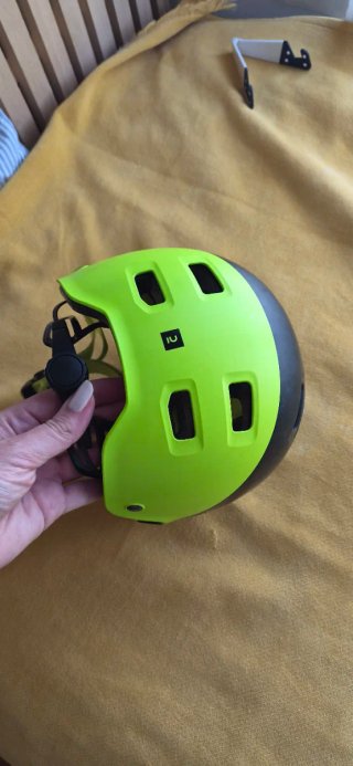 Casco Oxelo Decathlon - Talla M (55-59 cm)
