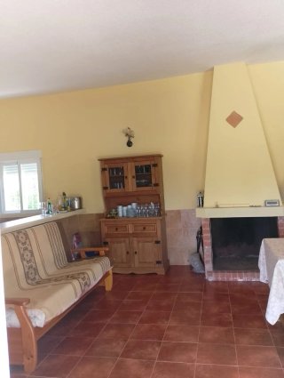 Casa rustica entre Fuensalida y Camarena