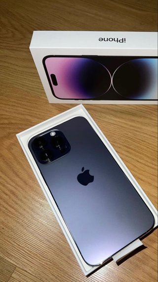 iPhone 14 Pro Max Morado