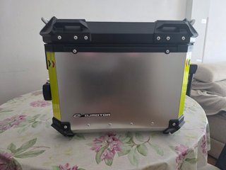 Juego 3 Maletas QJ Motor: 2 Laterales + Baúl