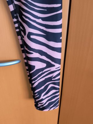 Mallas deportivas estampado cebra