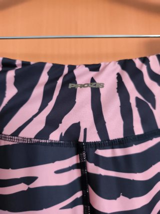 Mallas deportivas estampado cebra