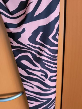 Mallas deportivas estampado cebra