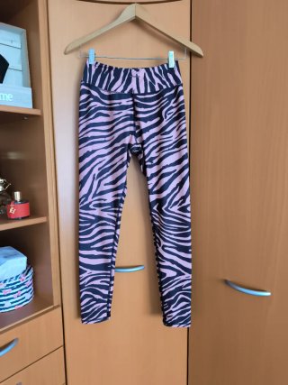 Mallas deportivas estampado cebra