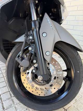 Yamaha Nmax 125 Gris 2019 - 20.000km