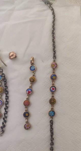 Conjunto vintage Tous oro y multicolor