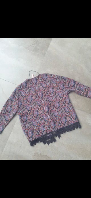 Kimono Bershka estampado
