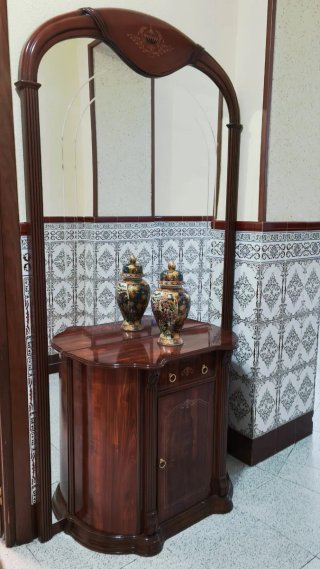 Mueble recibidor con espejo
