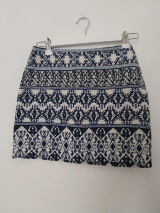 Falda mini estampada mujer