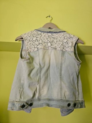 Chaleco vaquero floral