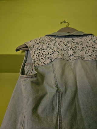 Chaleco vaquero floral
