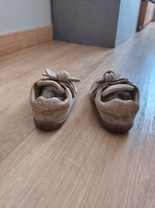 Zapatillas Giossepo Niña Beige