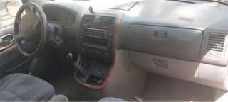 KIA Carnival 2002