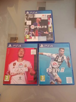 3 Videojuegos FIFA PS4: 19, 20 y 21